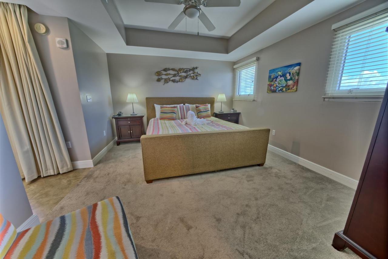 Sterling Breeze - Cozy Beachfront One Bedroom Condo Panama City Beach Buitenkant foto
